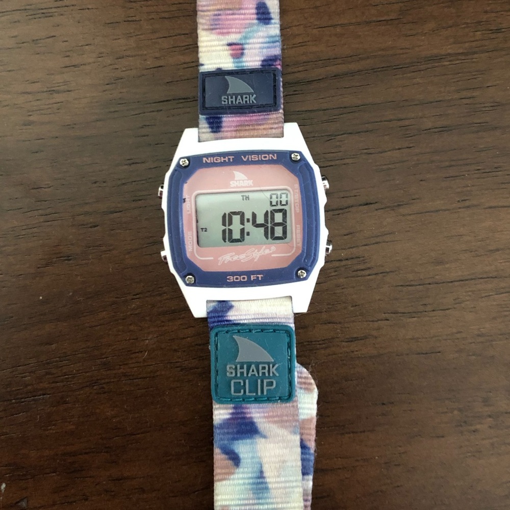 Shark Clip watch